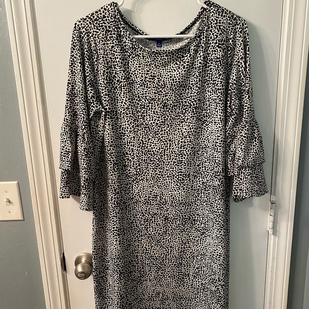 Apt 9 bell sleeved dress
